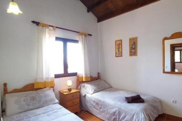 314644400
